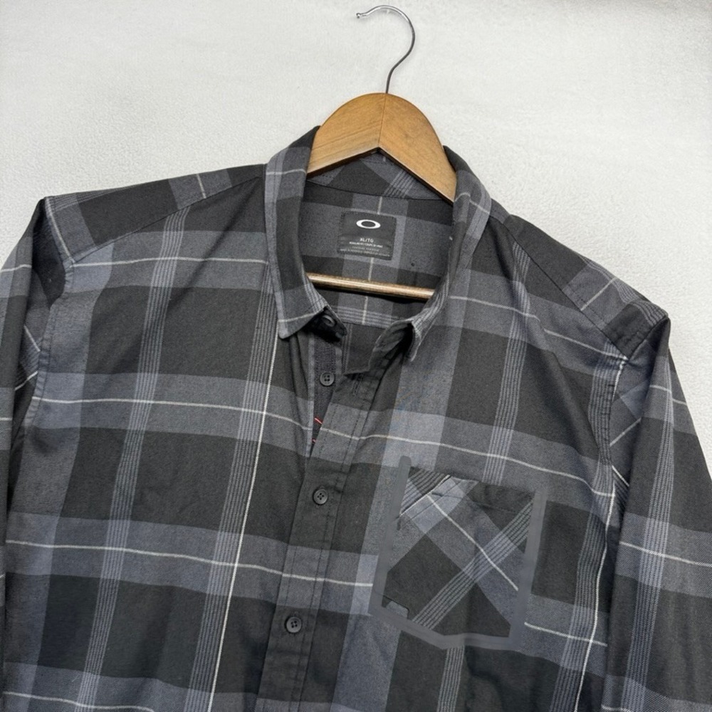 Oakley Button Up Mens XL Black 401834 Plaid Casual Long Sleeve Cotton Blend